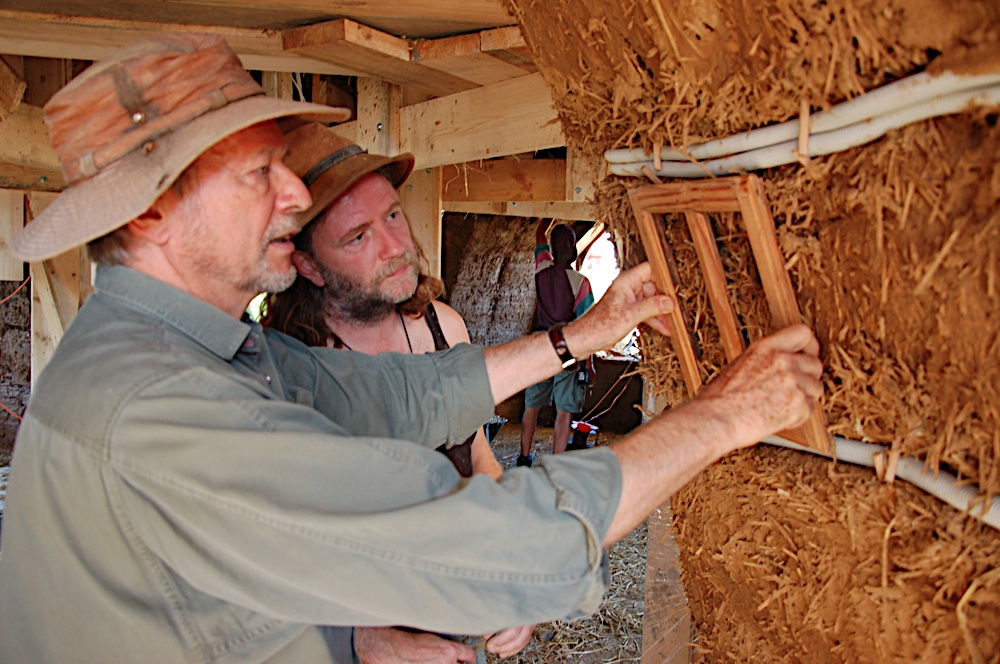 Strawbale Dome na Eslováquia