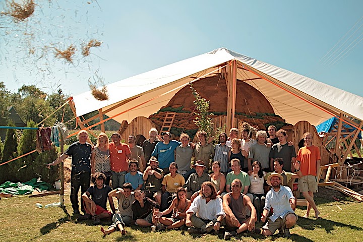 Strawbale Dome na Eslováquia